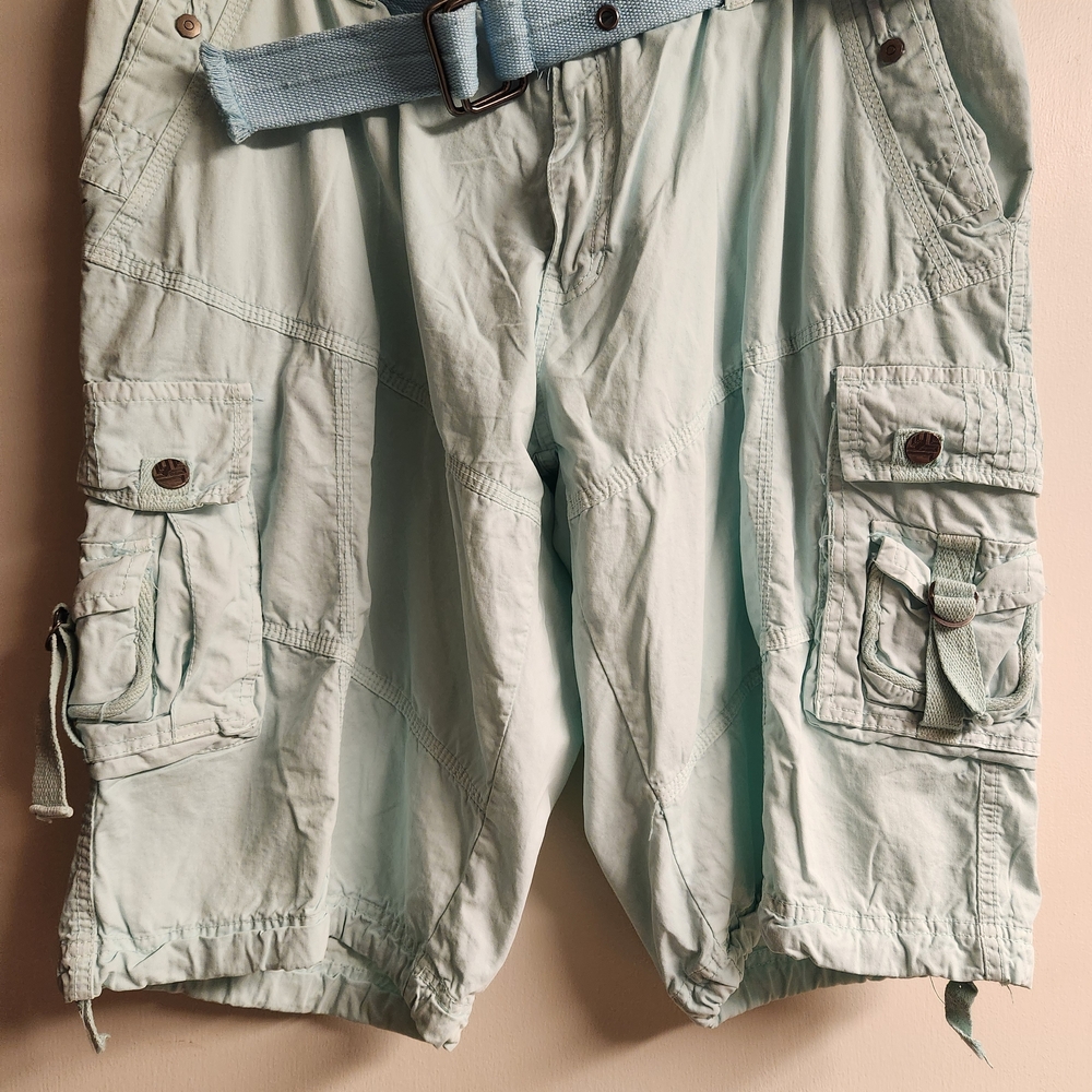 Men's Stylish Light Green Cargo Shorts NWOT